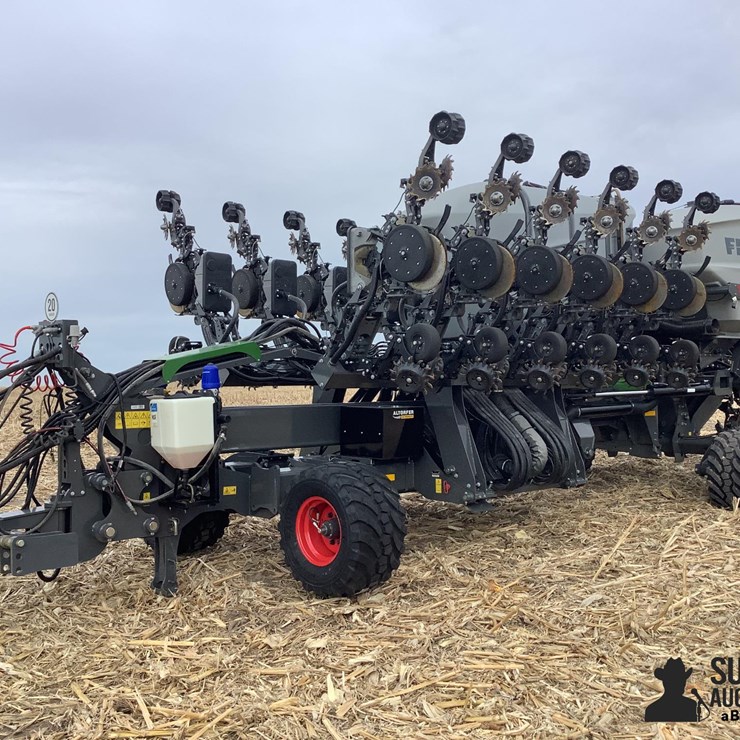2021 Fendt Momentum 16R30 Planter