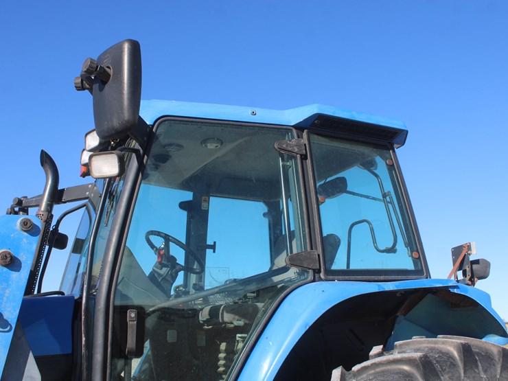 new-holland-tm125-image-27