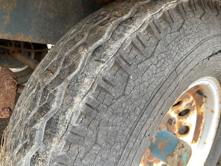 #3050-•-18'-gooseneck-trailer-(no-title)-image-17