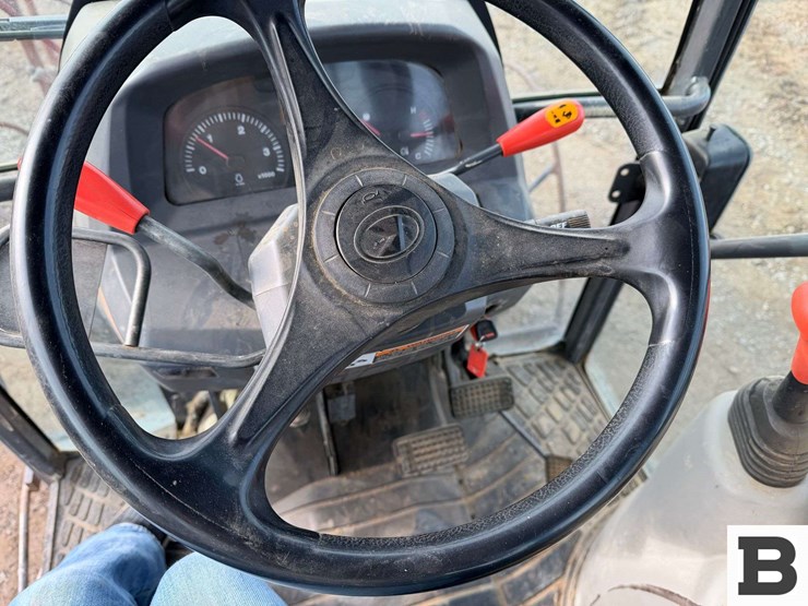 2016-kubota-m8540hd-image-36