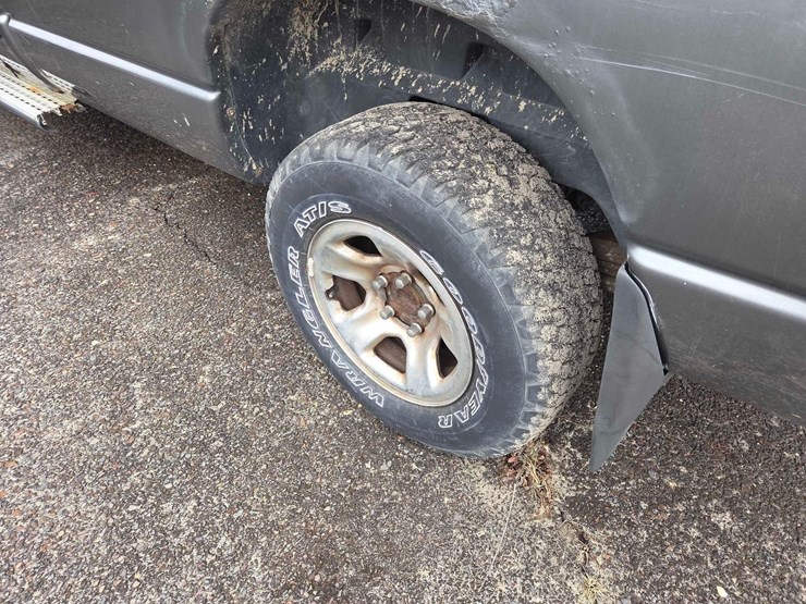 2005-dodge-ram-1500-image-13