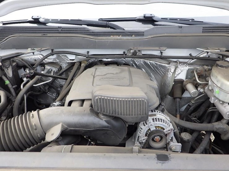 2017-chevrolet-2500-image-12