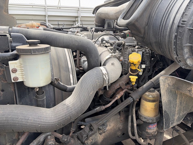 2013-international-prostar-image-11