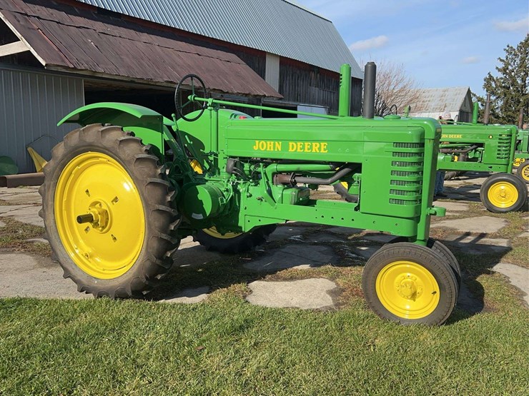 john-deere-model-b-image-1