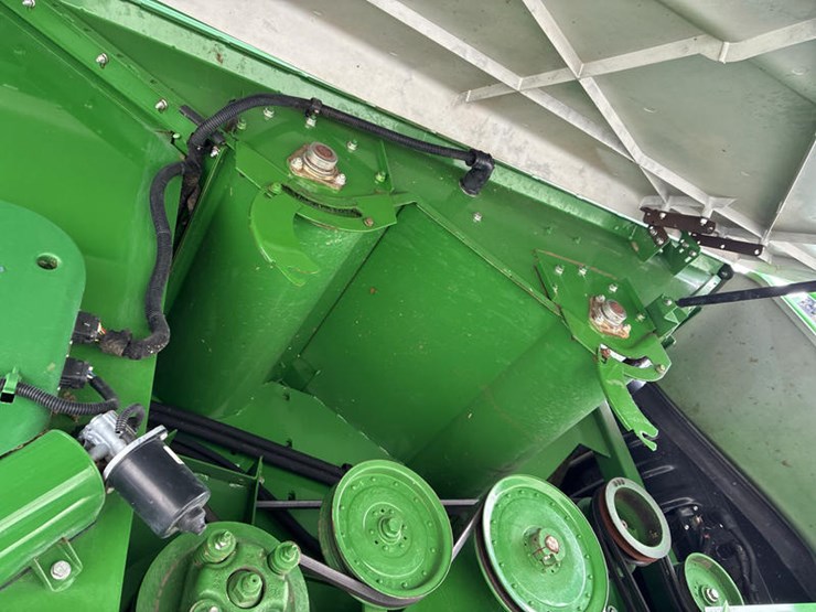 2014-john-deere-s670-image-79