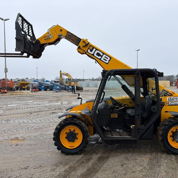 2016 JCB 525-60