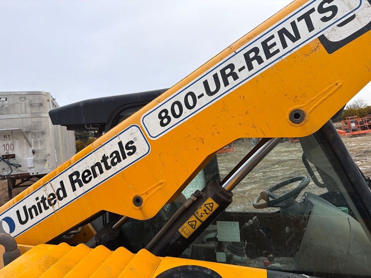 2017-jcb-525-60-image-9