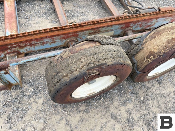 blueline-mfg.-16'-bin-trailer-image-19