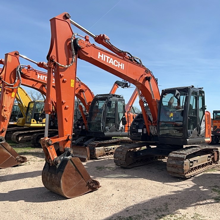 2020 HITACHI ZX135US-6