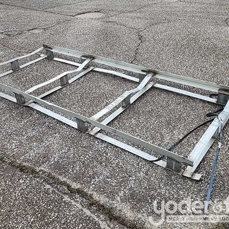 Metal Forklift Pallet Thickening, 3' x 8'