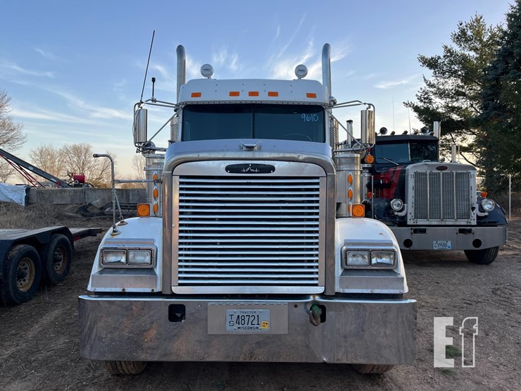2007-freightliner-fld132-classic-xl-image-5