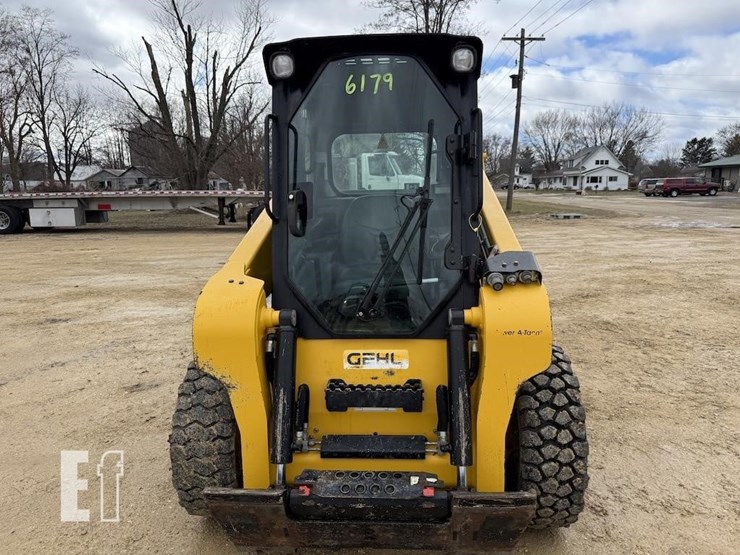 2021-gehl-r190-image-2