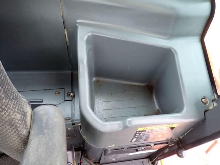 2013-doosan-dl550-3-image-28