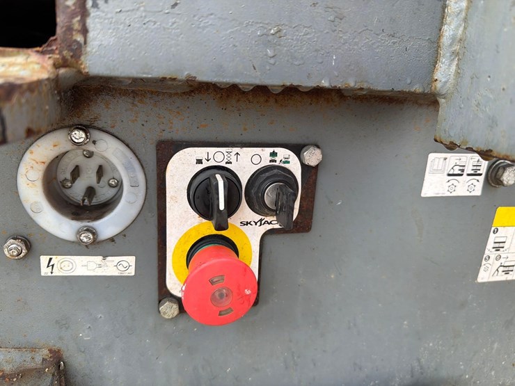 2017-skyjack-sjiii4632-image-7