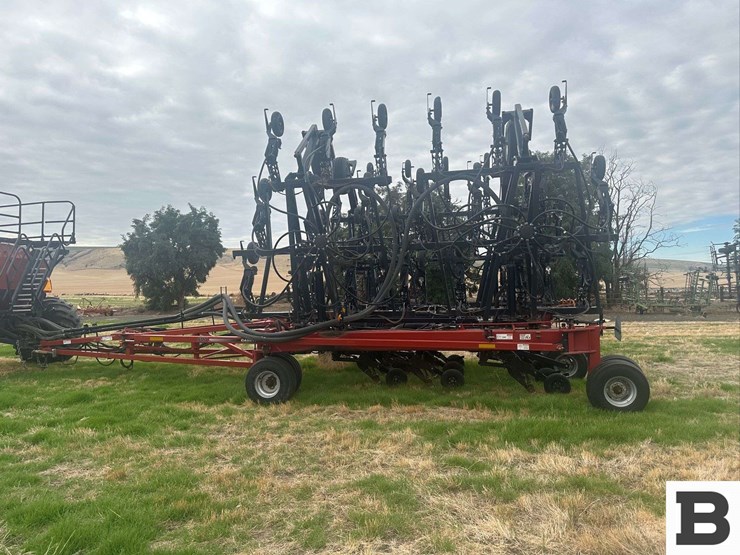 2012-case-800-image-7