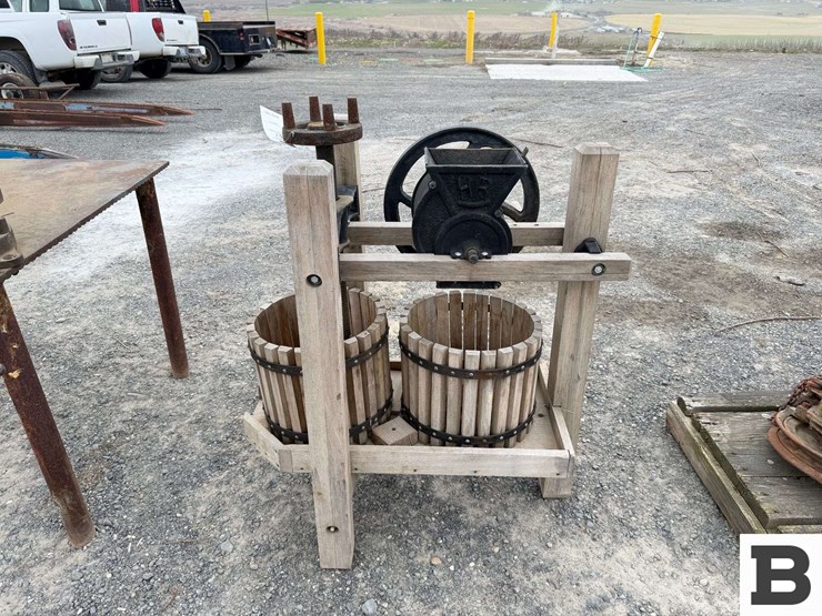 old-fashioned-mechanical-fruit-press-image-1