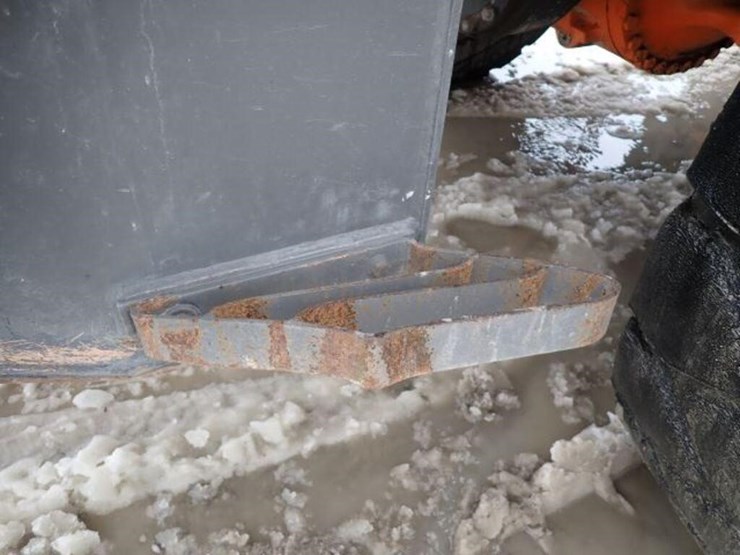 2013-doosan-dl550-3-image-43