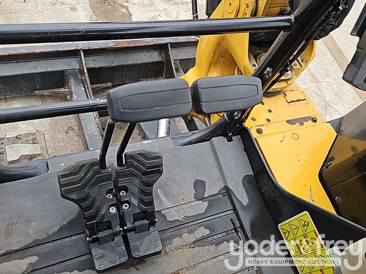 2023-caterpillar-306-image-42