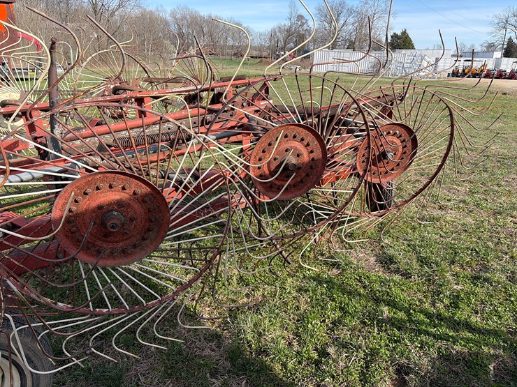 hesston-3982-image-6