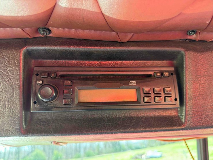 2007-western-star-4900fa-image-34