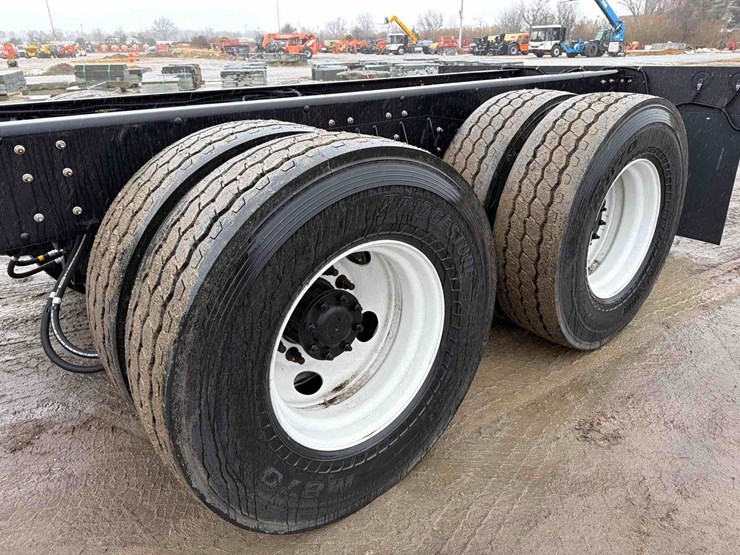 2025-dennis-eagle-proview-image-7