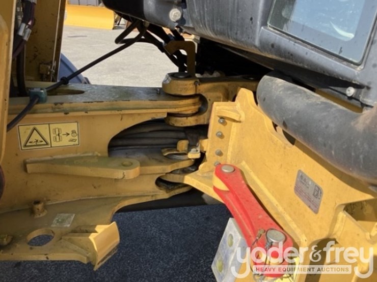 2016-caterpillar-907m-image-22