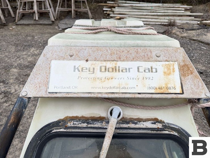 key-dollar-cab-orchard-tractor-cab-image-6