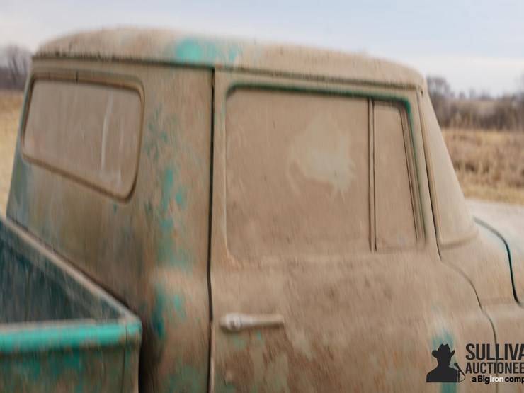 1960-international-b-image-20