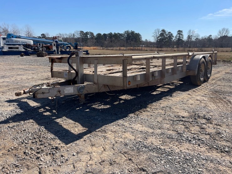 2008-progressive-20'-x-7'-bumper-pull-trailer-image-1