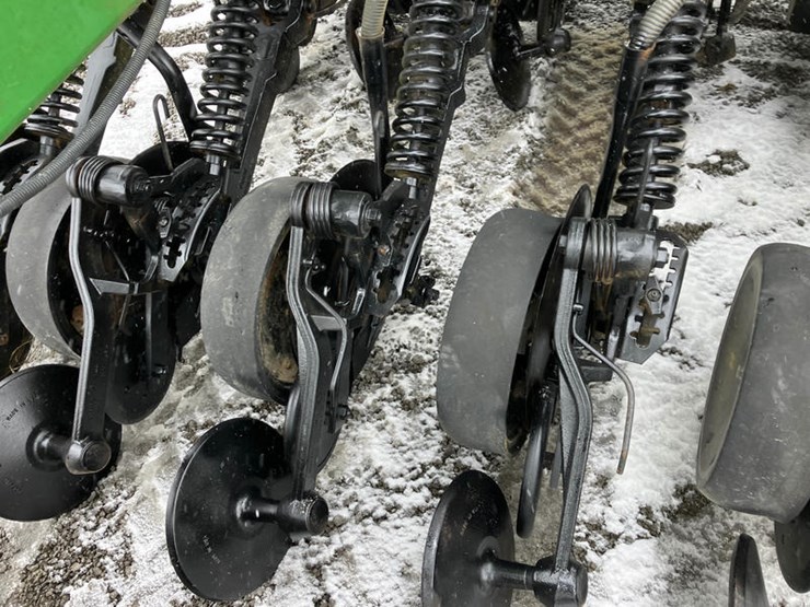 2002-john-deere-1860-image-32