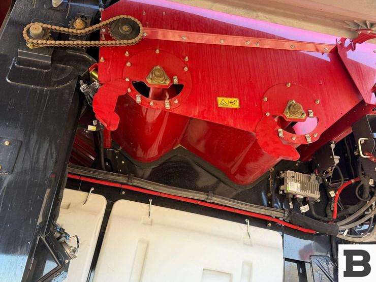2025-case-ih-8260-image-58