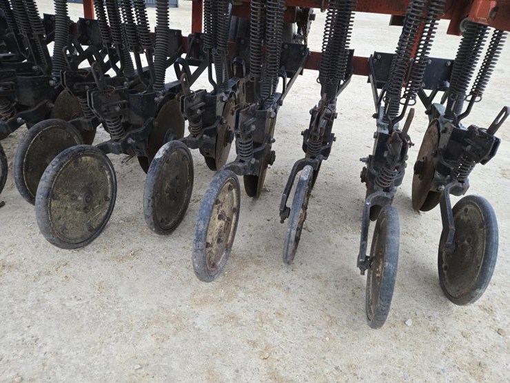 tye-series-v-image-12