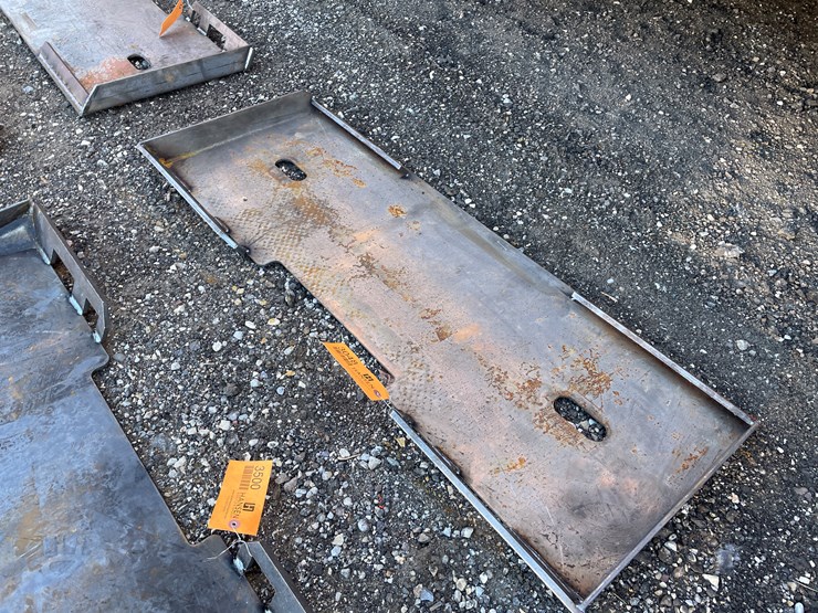 #3048-•-skid-steer-frame-image-1