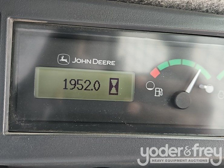 2024-deere-325g-image-30