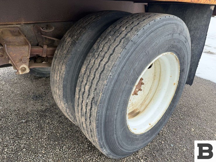 1974-ford-f700-image-10