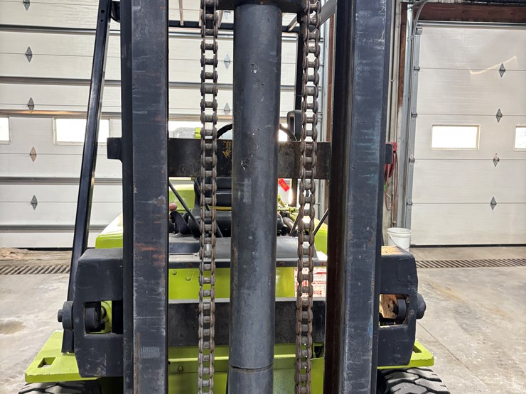 #2306-•-clark-c500-forklift-image-51