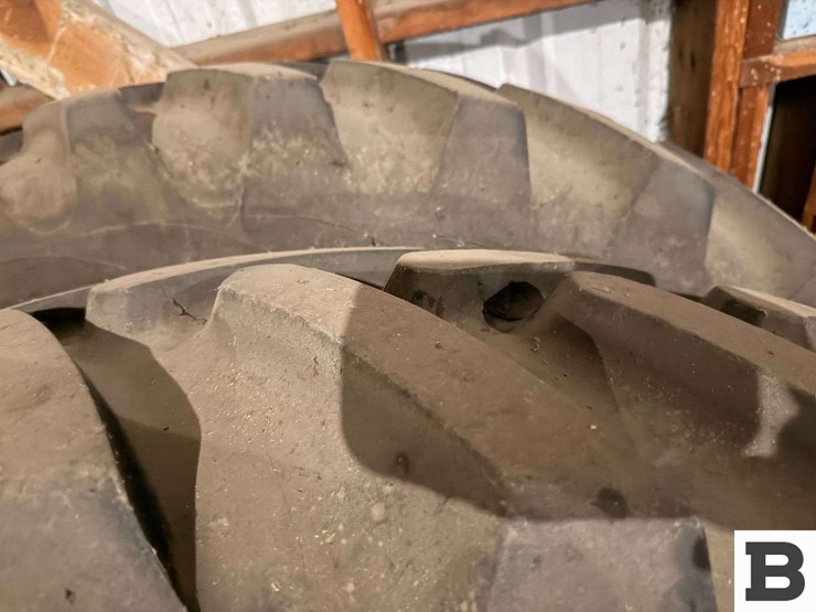 michelin-380r90r46-tires-&-rims---steptoe,-wa-image-6