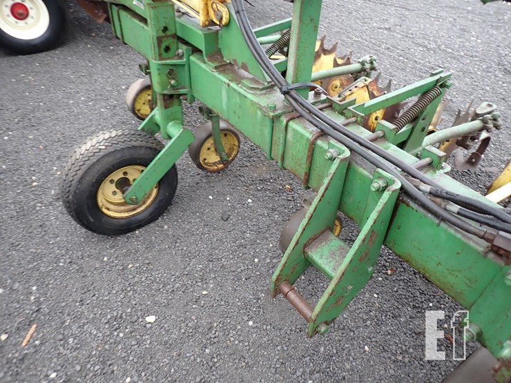 john-deere-85-image-3