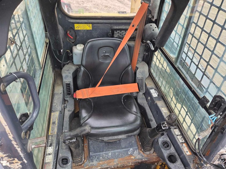 2018-deere-316gr-image-8