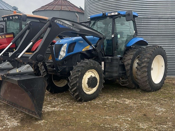 2010-new-holland-t7050-image-2