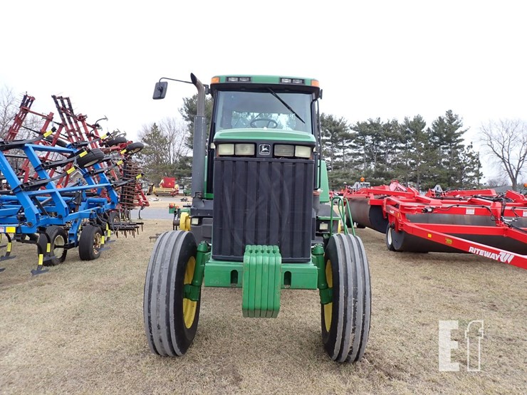 john-deere-8200-image-2