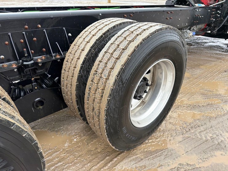 2024-dennis-eagle-proview-image-11