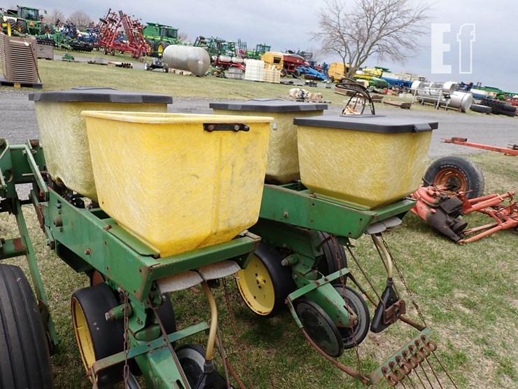 john-deere-7000-image-6