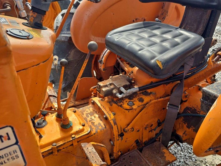 1982-ford-540-image-8