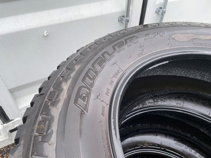 #3102-•-(4)-bridgestone-dueler-truck-tires-image-5