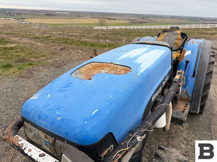 2002-new-holland-tn75v-image-11