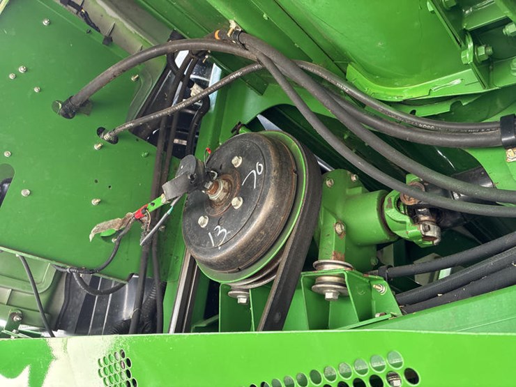 2014-john-deere-s670-image-47