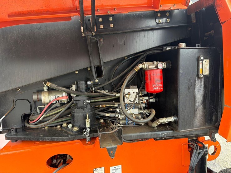 jlg-600s-image-18
