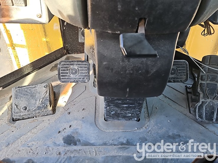 2008-caterpillar-928h-image-33