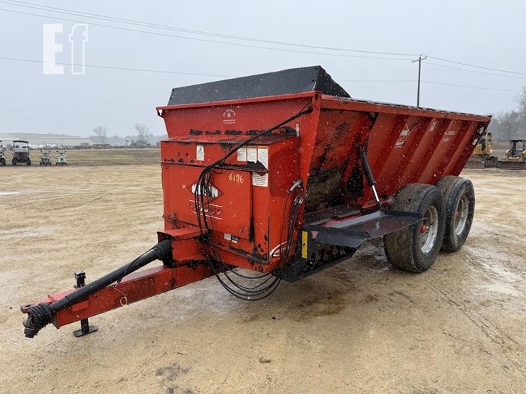 kuhn-knight-8124-image-1